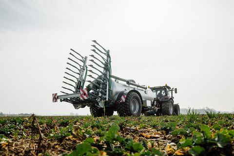 Farmtech Supercis 1000 + Condor 10.5 Güllefass mit Vertei