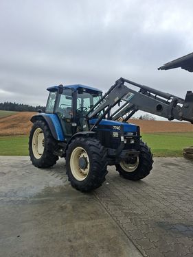 New Holland 7740