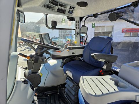 New Holland T6.180 Dynamic Command SideWinder II