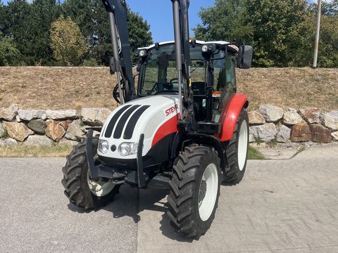 Steyr Kompakt S 4065 mit Stoll Frontlader