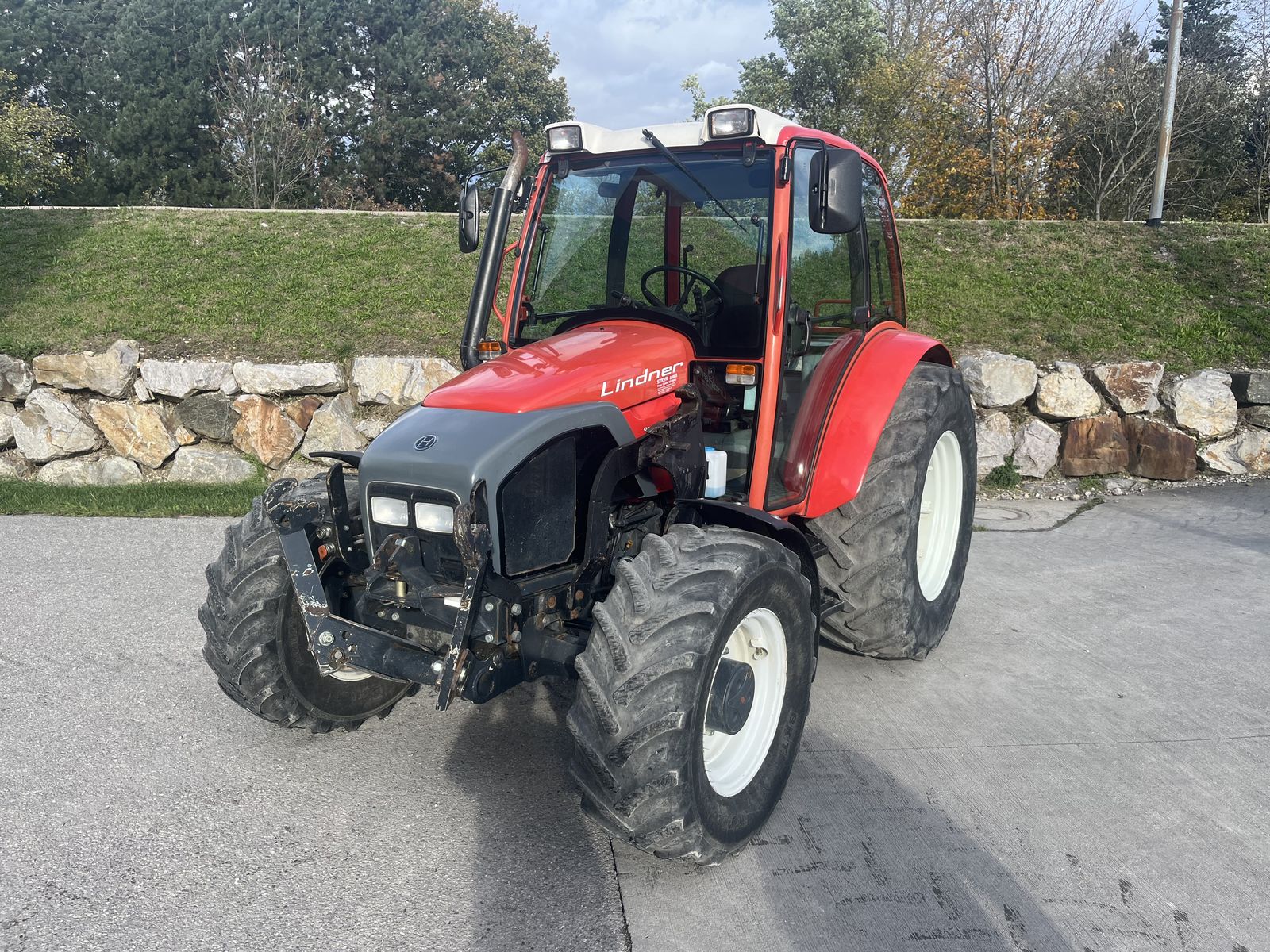 Lindner Geotrac 73 mit Hydrac Frontlader 2