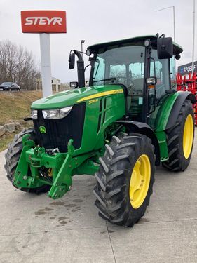 John Deere 5085M