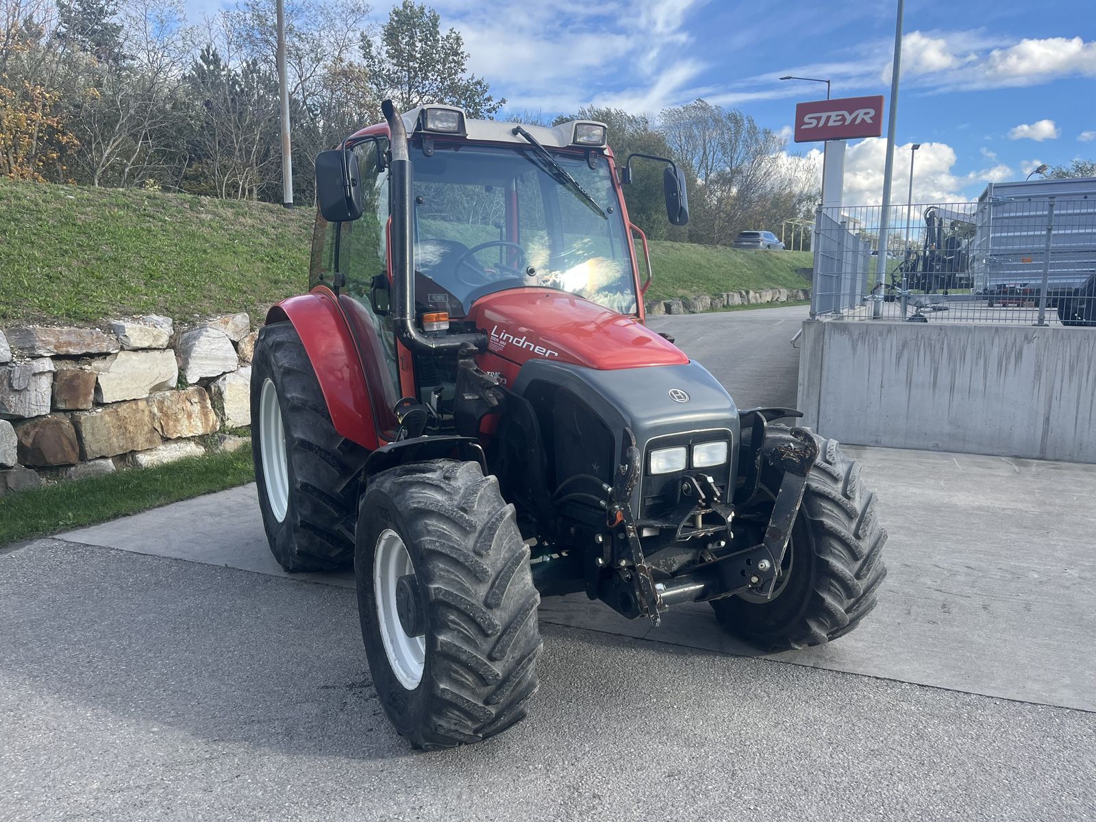 Lindner Geotrac 73 mit Hydrac Frontlader 3