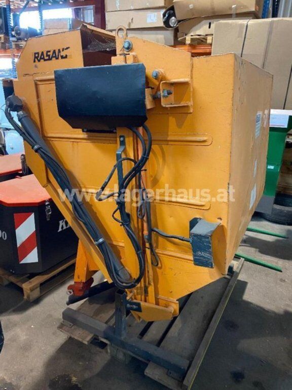 Grasabsaugcontainer 3