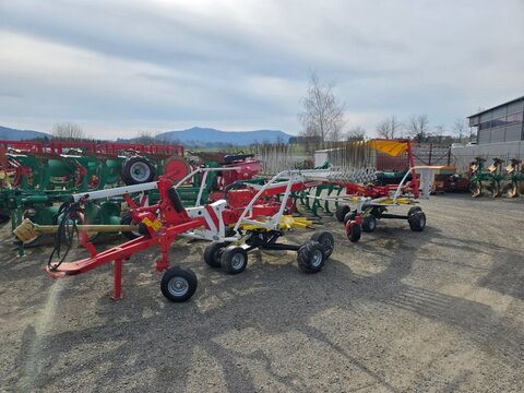 Pöttinger Top 692A  Typ:2871 Wurmschwader