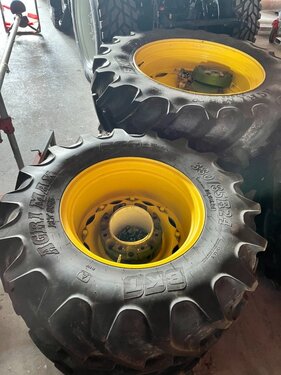 Sonstige BKT Pflegebereifung Agri-Max RT855 380/85R24 u.