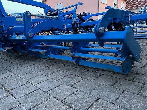 Namyslo Leichtgrubber 500 Biostar mit Messerwalze