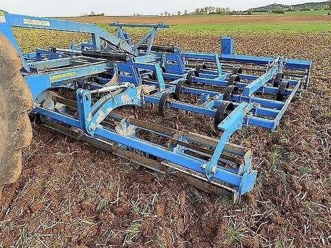 Namyslo Leichtgrubber BIOstar 500 mit Messerwalze