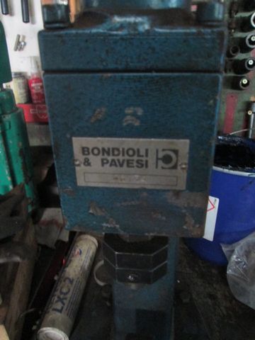 Hydraulischer Gelenkwellen Reperaturstand Bondio 3