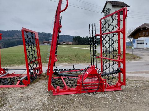 Stekro Wiesenegge mit Striegl 