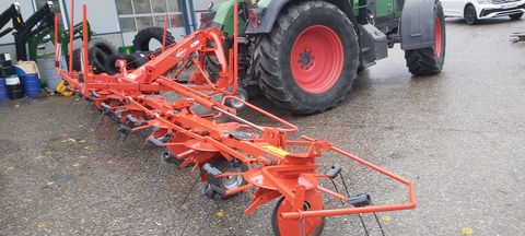 <strong>Kuhn GF 8702</strong><br />