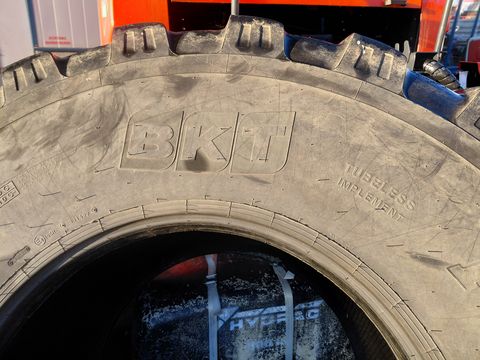 BKT 750/60R30,5