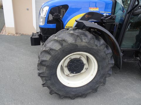 New Holland T4020 DeLuxe