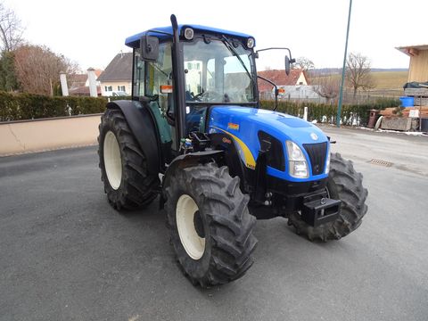 New Holland T4020 DeLuxe