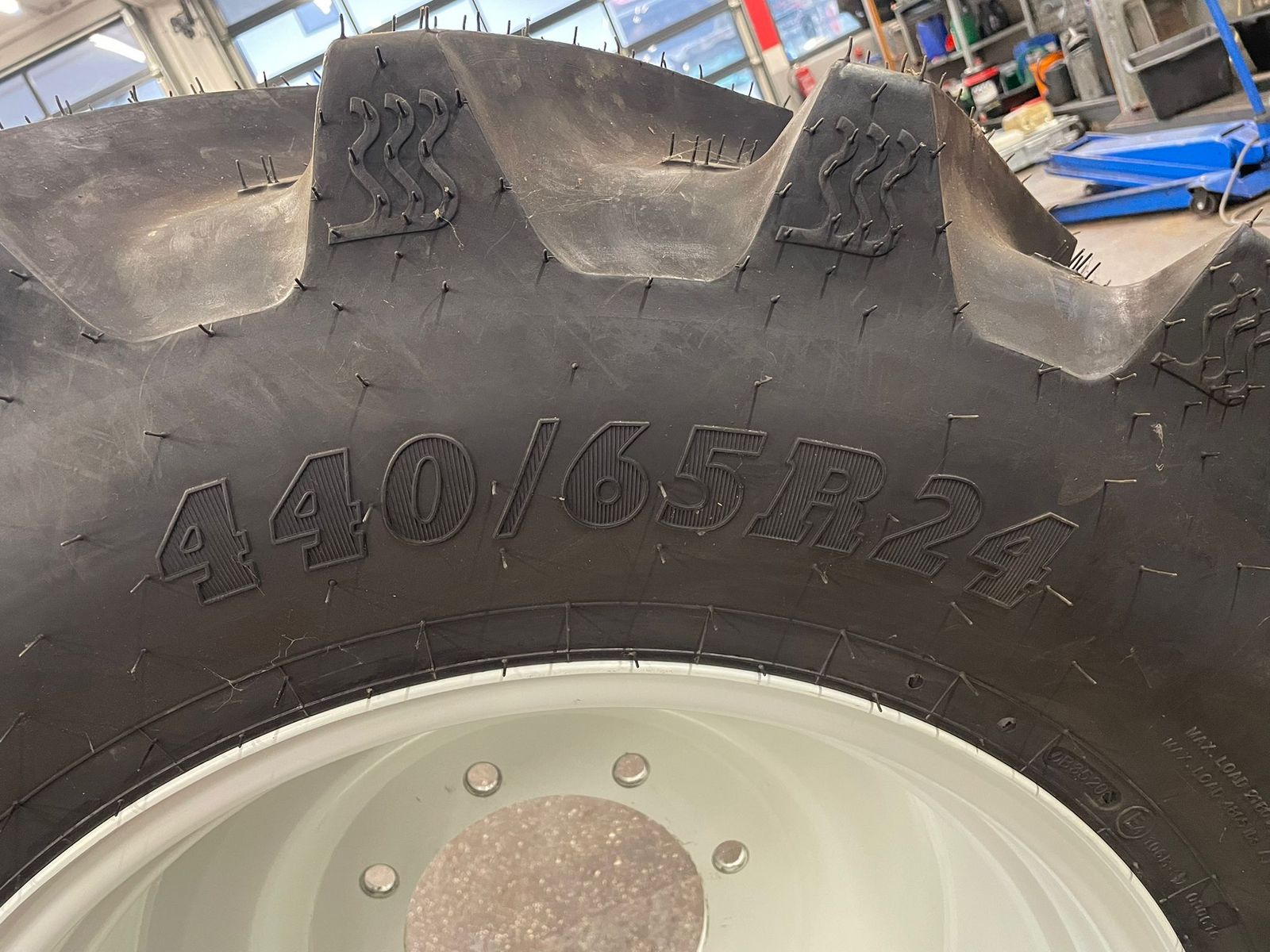 BKT Trinker Kompletträder  3