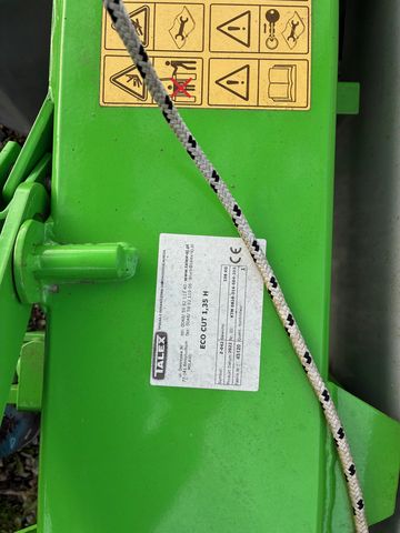 3777-36c4162420c15733ff255461bed8a015-6883609