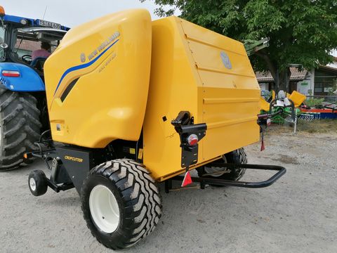 New Holland RB125