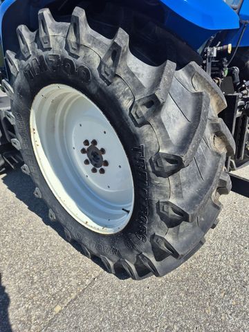 New Holland TL70A (4WD)