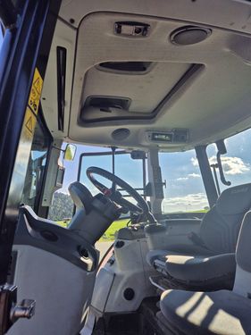 Claas Arion 410