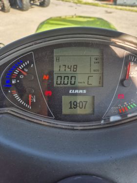 Claas Arion 410