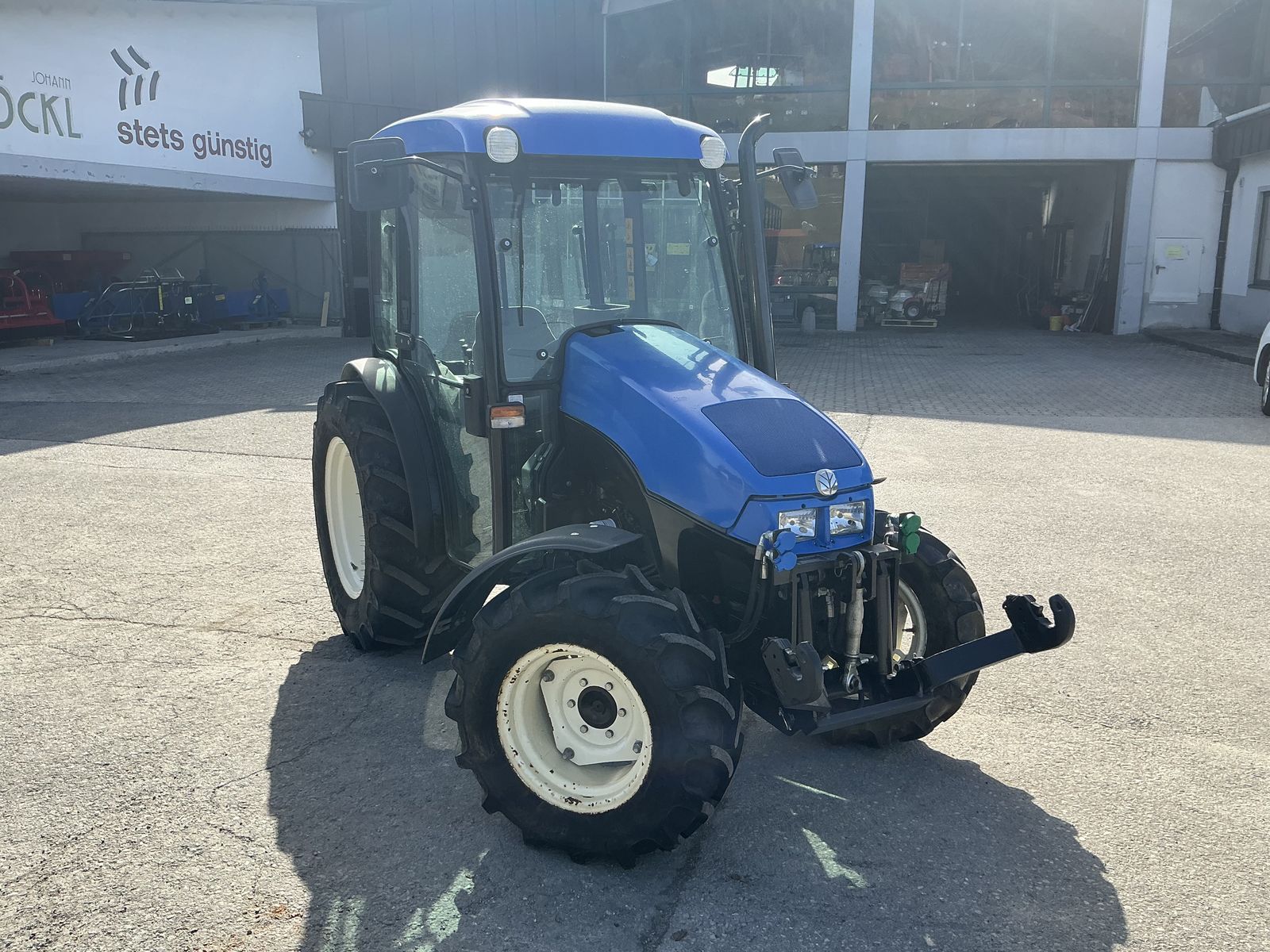 New Holland T3040 3