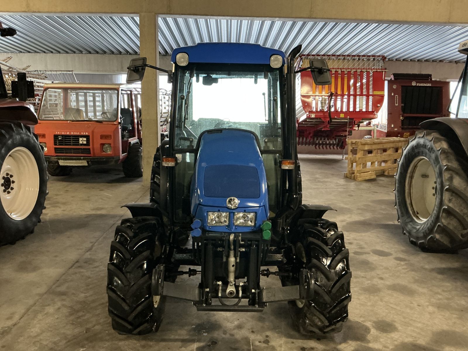 New Holland T3040 2