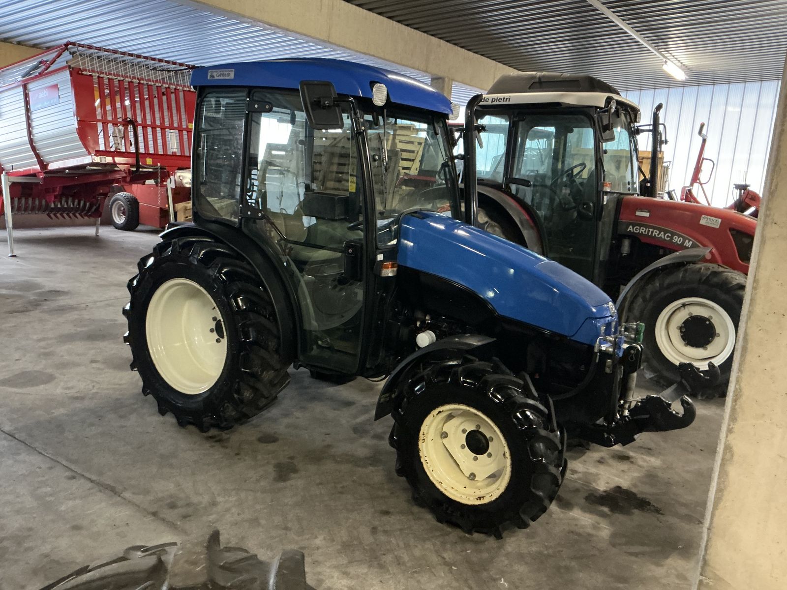 New Holland T3040 3