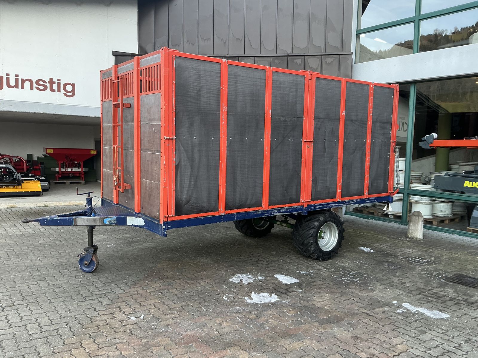 Viehanhänger  1