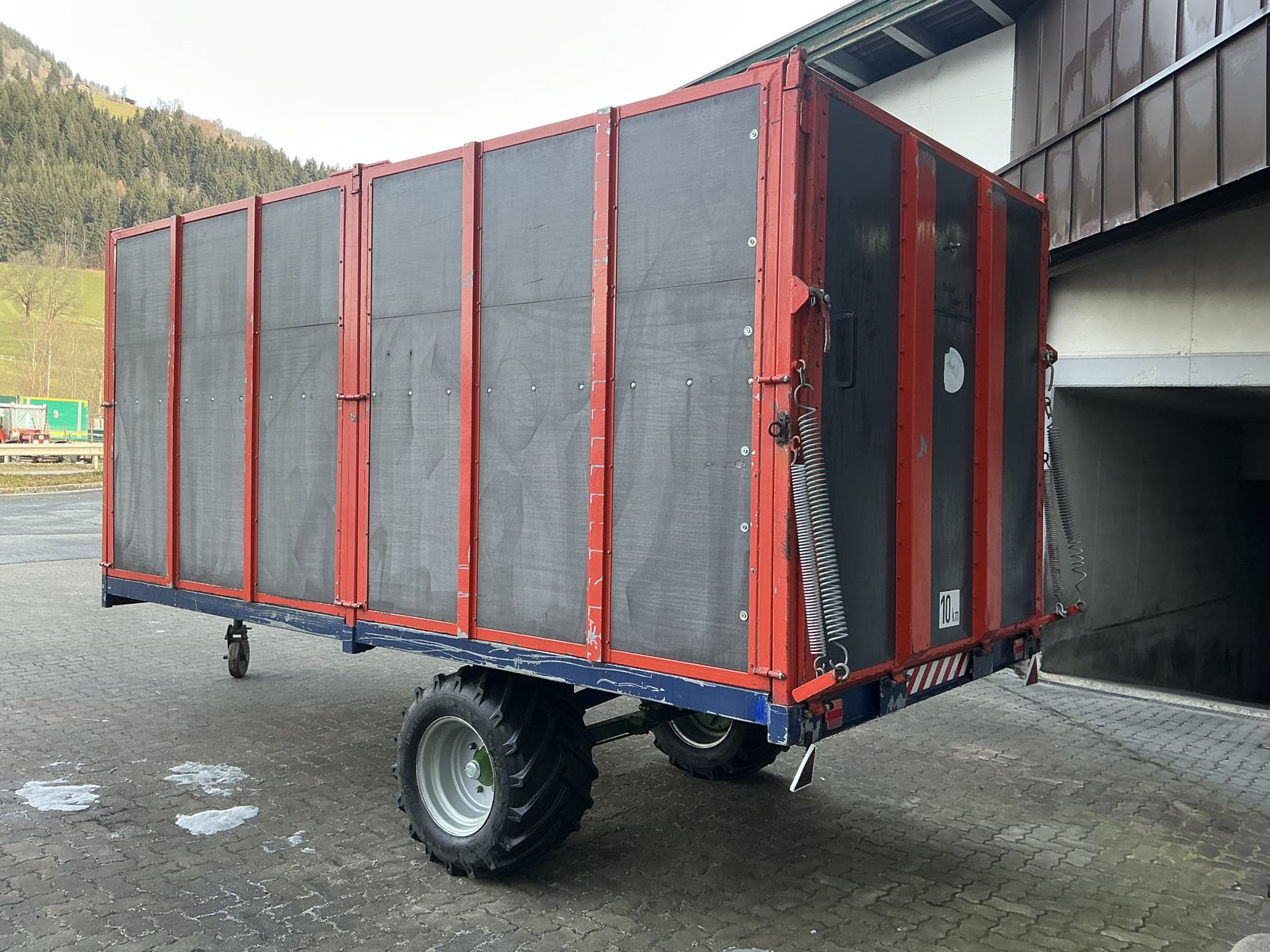 Viehanhänger  2