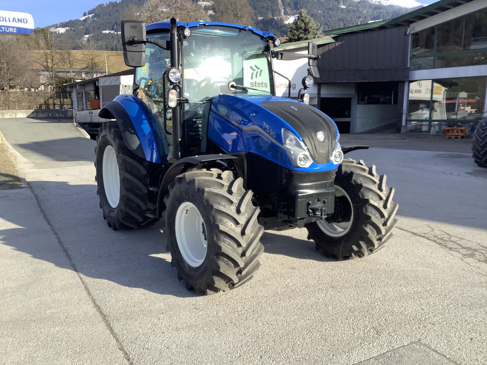 New Holland T5.90 Utility Dual Command 2