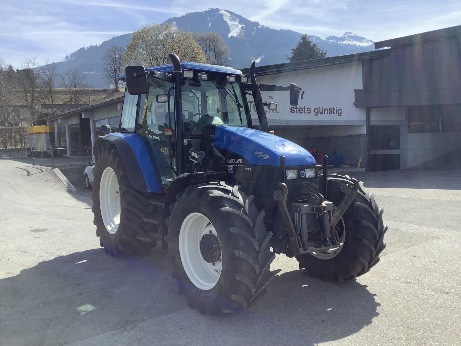 New Holland TS115 2
