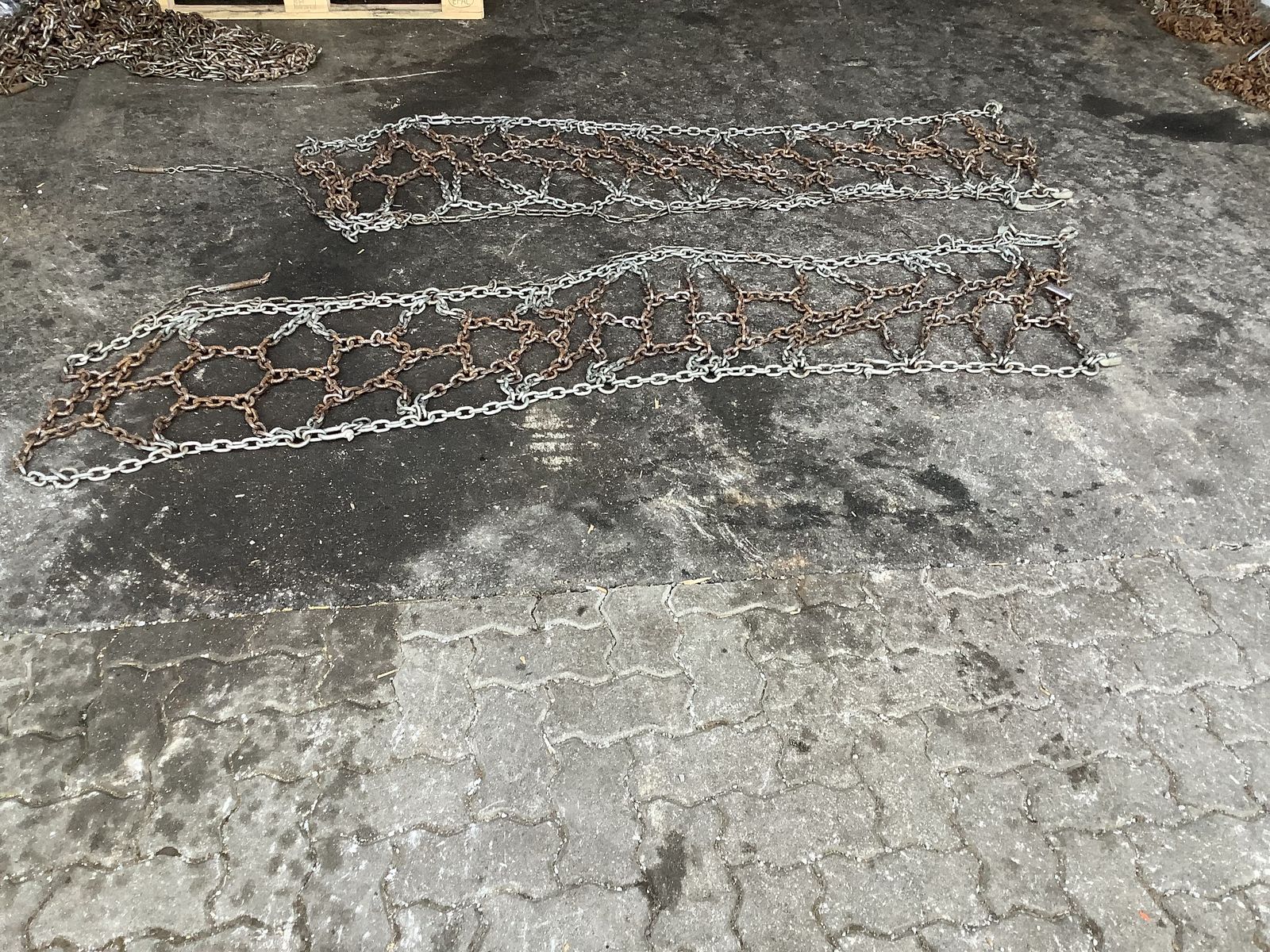 Ottinger 320/70-20 2