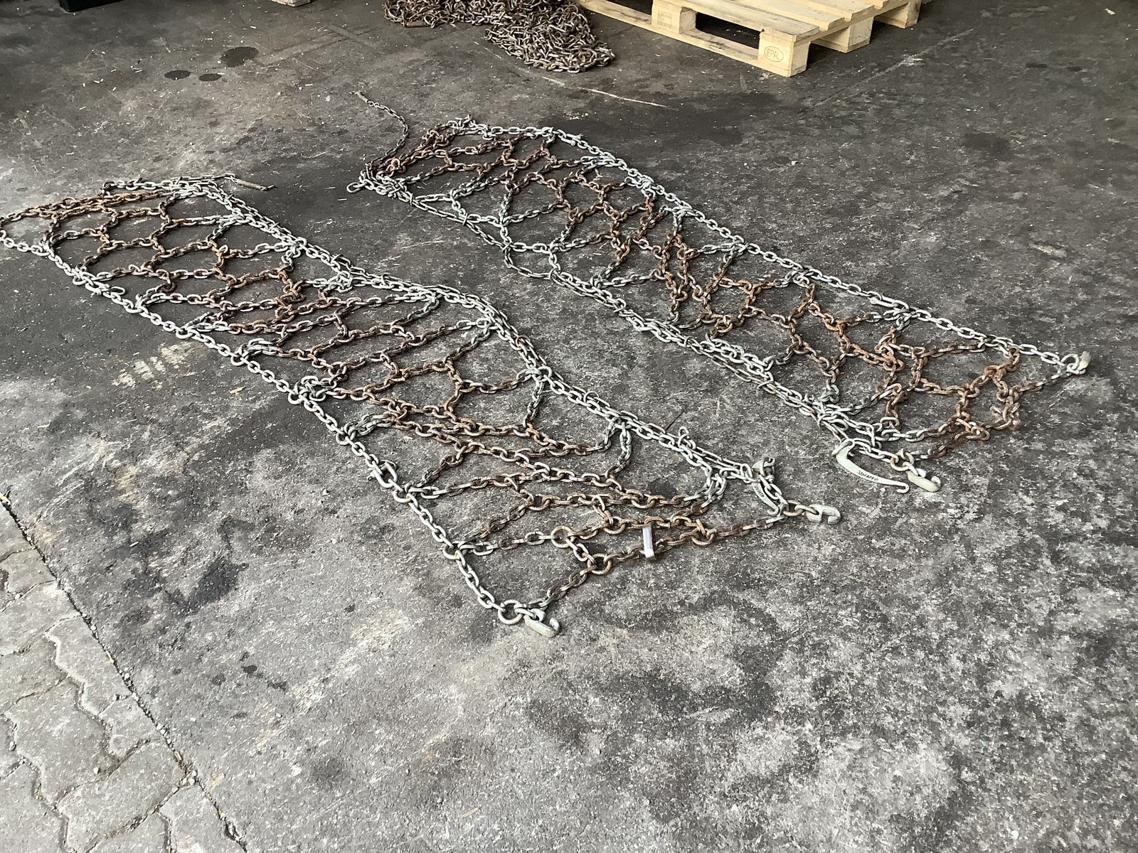 Ottinger 320/70-20 3