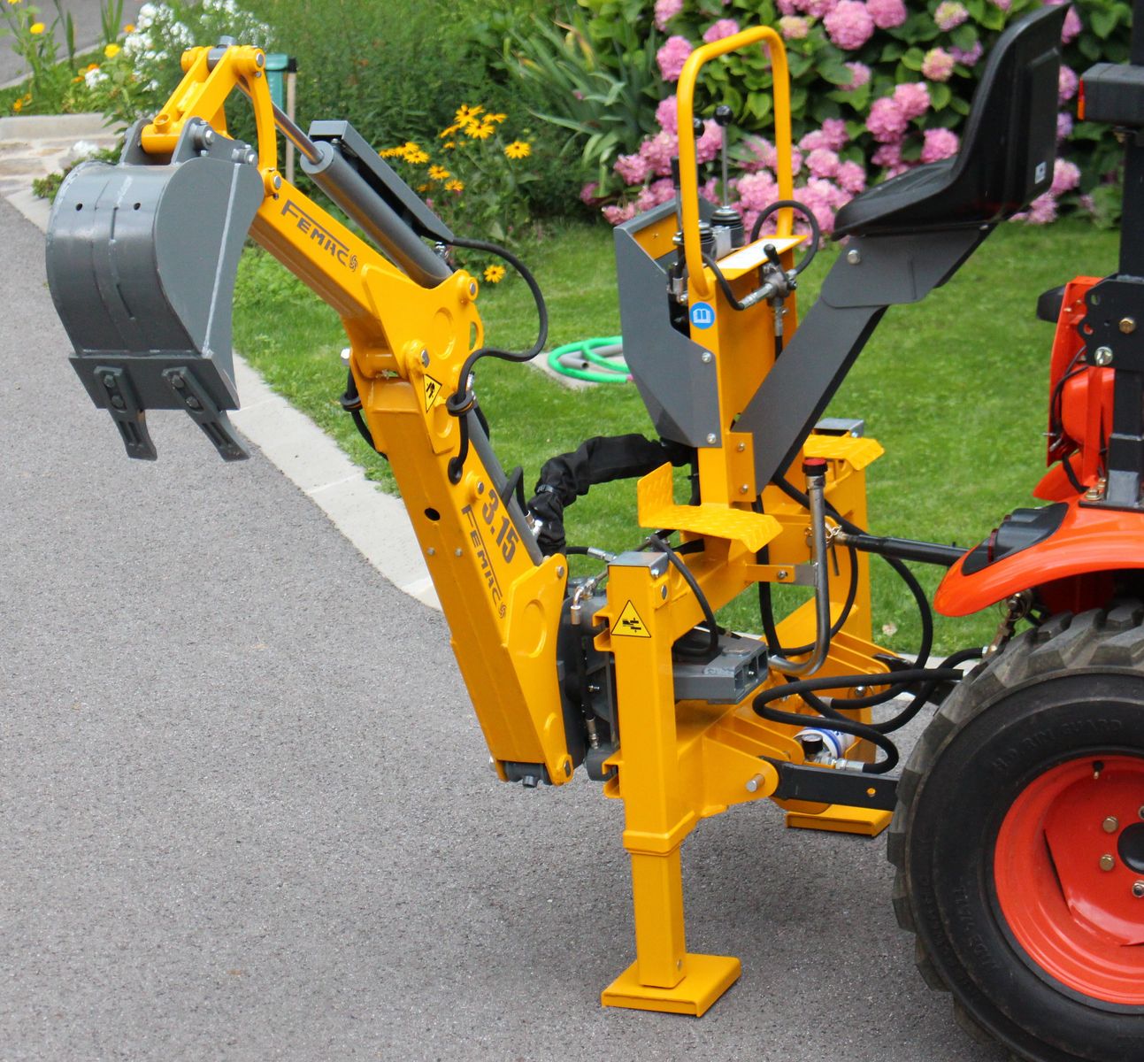 Femac 3,15 Heckbagger Bagger Minibagger Anbaubagger 3