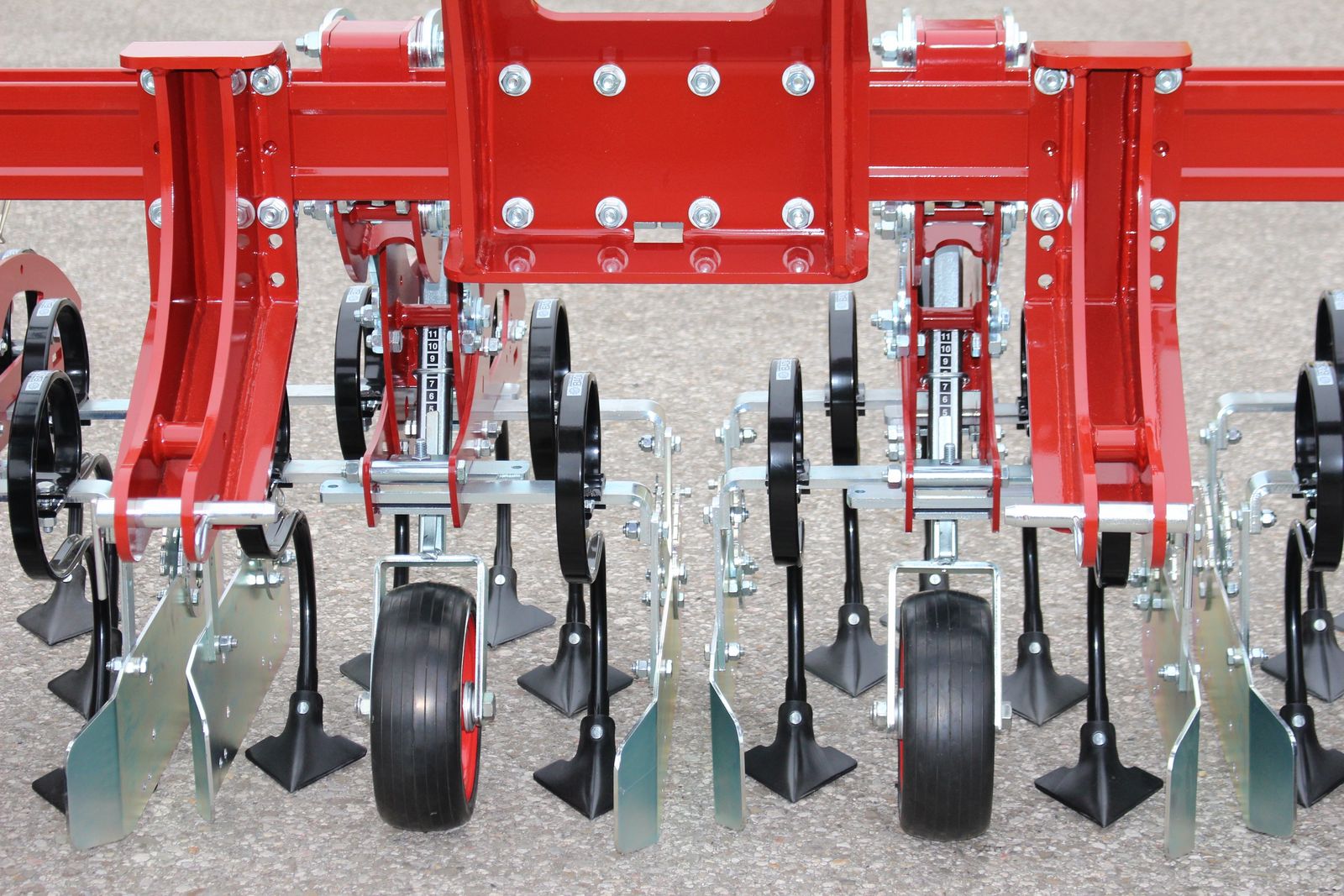 Badalini Hackgerät Bodenfräse Reihenfräse Striegel Mulche 3