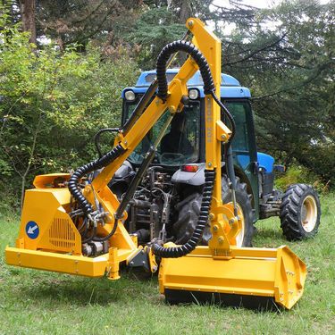 Femac DOC 201-5.0 Böschungsmulcher Mulcher