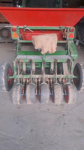 Sonstige Delta Planter