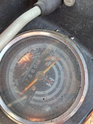 IHC Traktor IHC 733 IntNr 12221