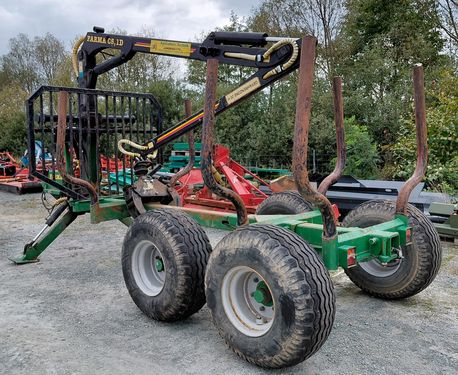 Forstanhänger Farma T8