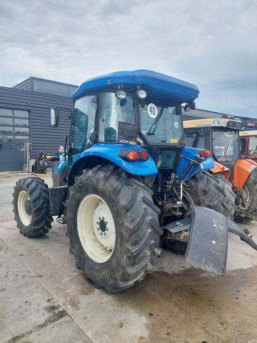 New Holland TD5.85 (Tier 4A)