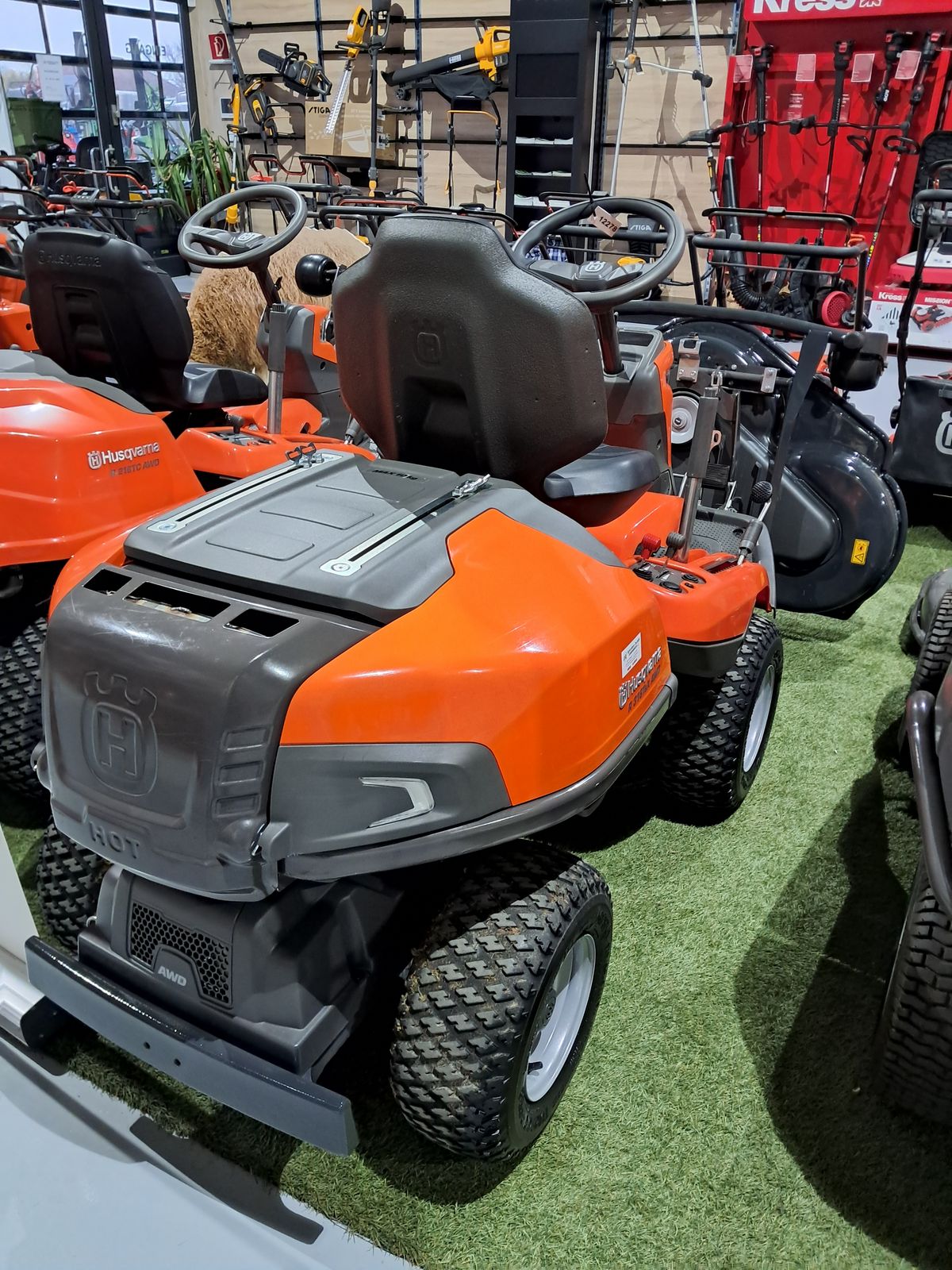 Husqvarna Frontmäher Husqvarna Rider R 316 TsX AWD 3