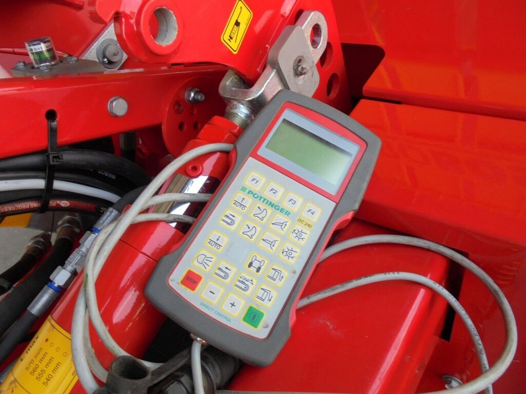 Pöttinger Euroboss 290 T 3