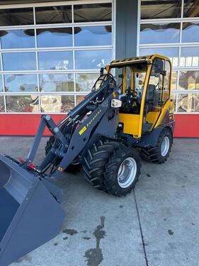 Eurotrac W 12 CS 