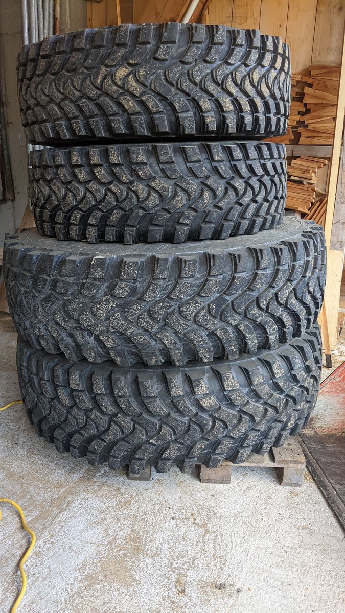 Mitas 480/80R34 und 400/80R24 1