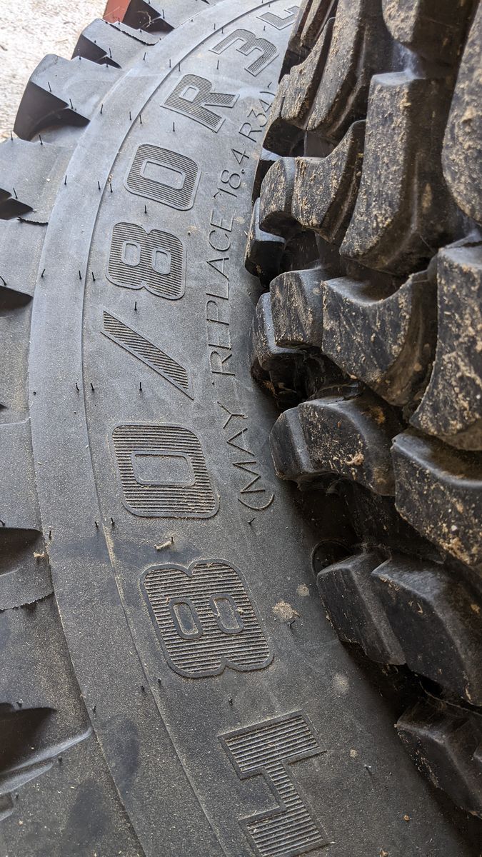Mitas 480/80R34 und 400/80R24 2