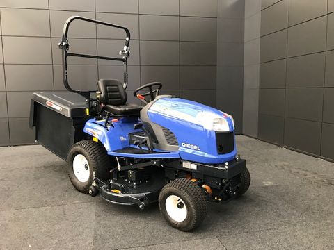 Iseki Rasentraktor SXG326 Bodenentleerung 1,37m 27PS