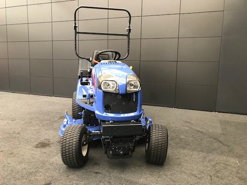 Iseki Rasentraktor SXG326 Bodenentleerung 1,37m 27PS 3