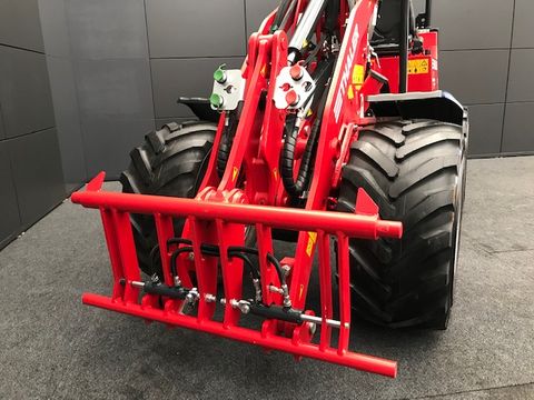 Thaler Hoflader 2438S DPF 38PS 1.600kg Hubkraft  3