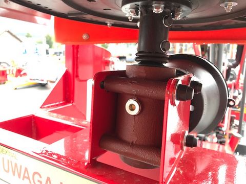 Wibro Salz- und Splitstreuer 550kg und 1200kg   3