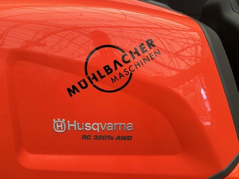 Husqvarna Rasentraktor RC320Ts AWD 112cm Mähdeck, 16,9PS 3
